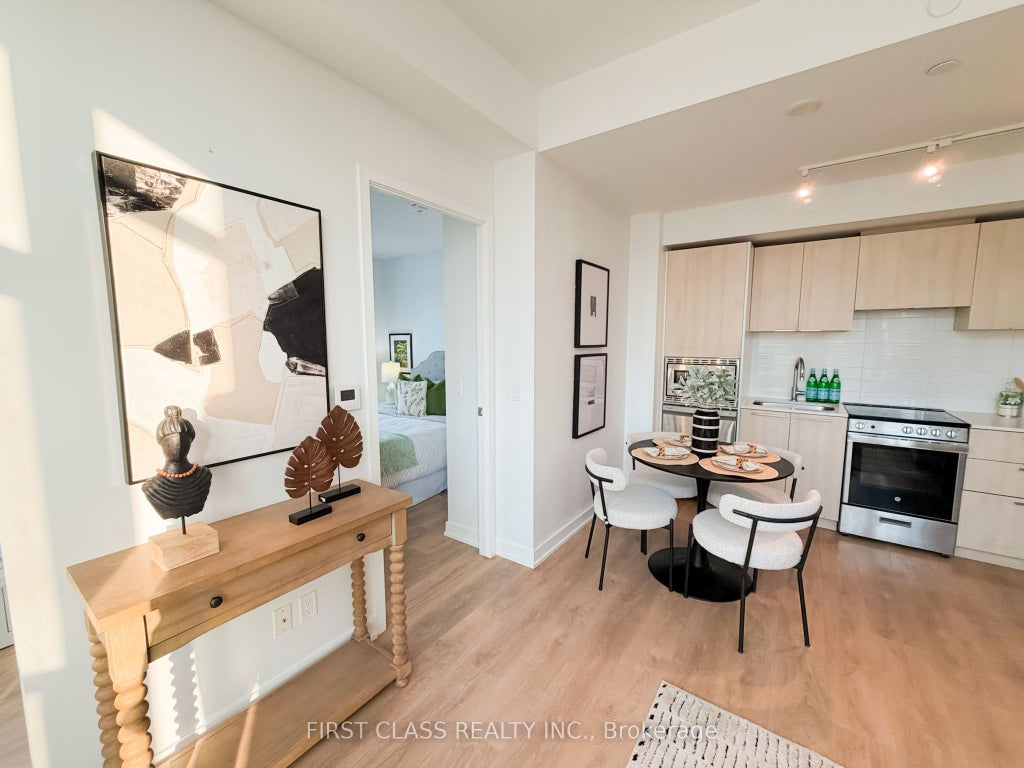 Photo of 501 YONGE Street #2805, Toronto, ON M4Y 0G8 (MLS # C13640382)