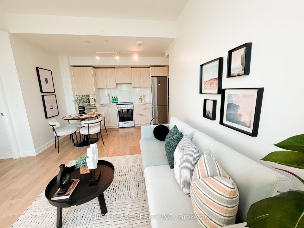 Photo of 501 YONGE Street #2805, Toronto, ON M4Y 0G8 (MLS # C13640382)