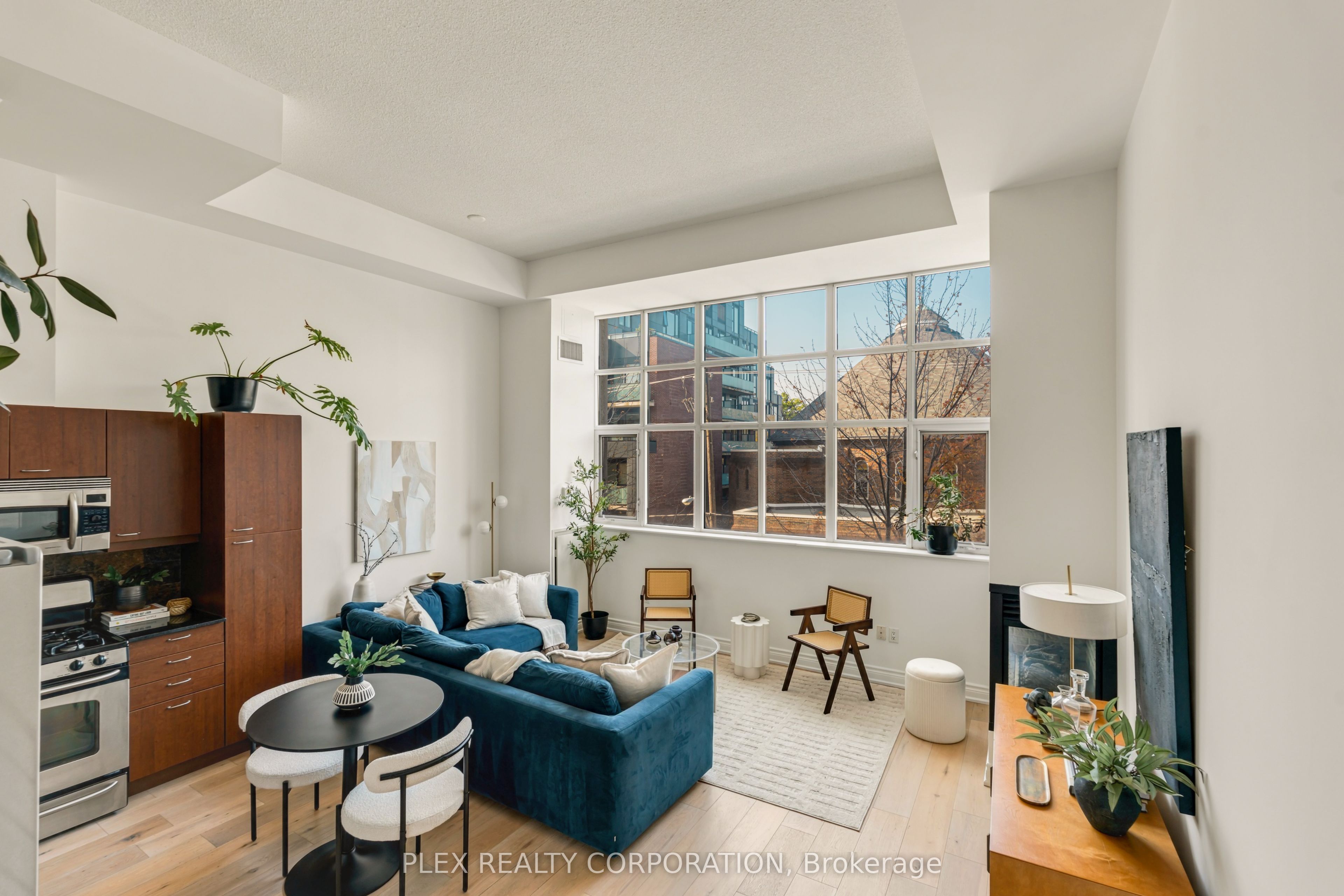 437 Roncesvalles Avenue 410