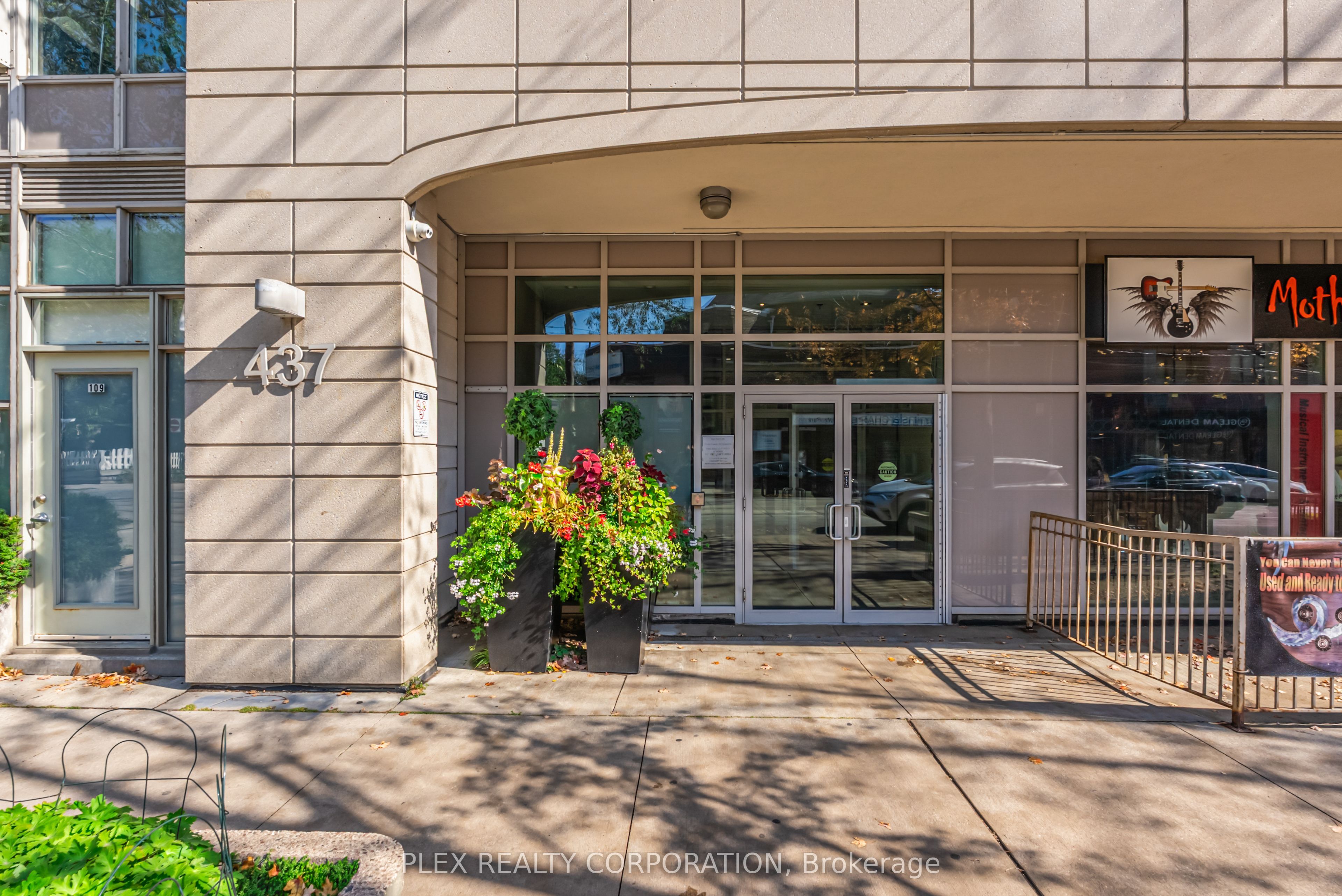 437 Roncesvalles Avenue 410