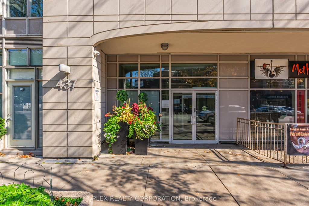 Photo of 437 Roncesvalles Avenue #410, Toronto, ON M6R 3B9 (MLS # W14084640)