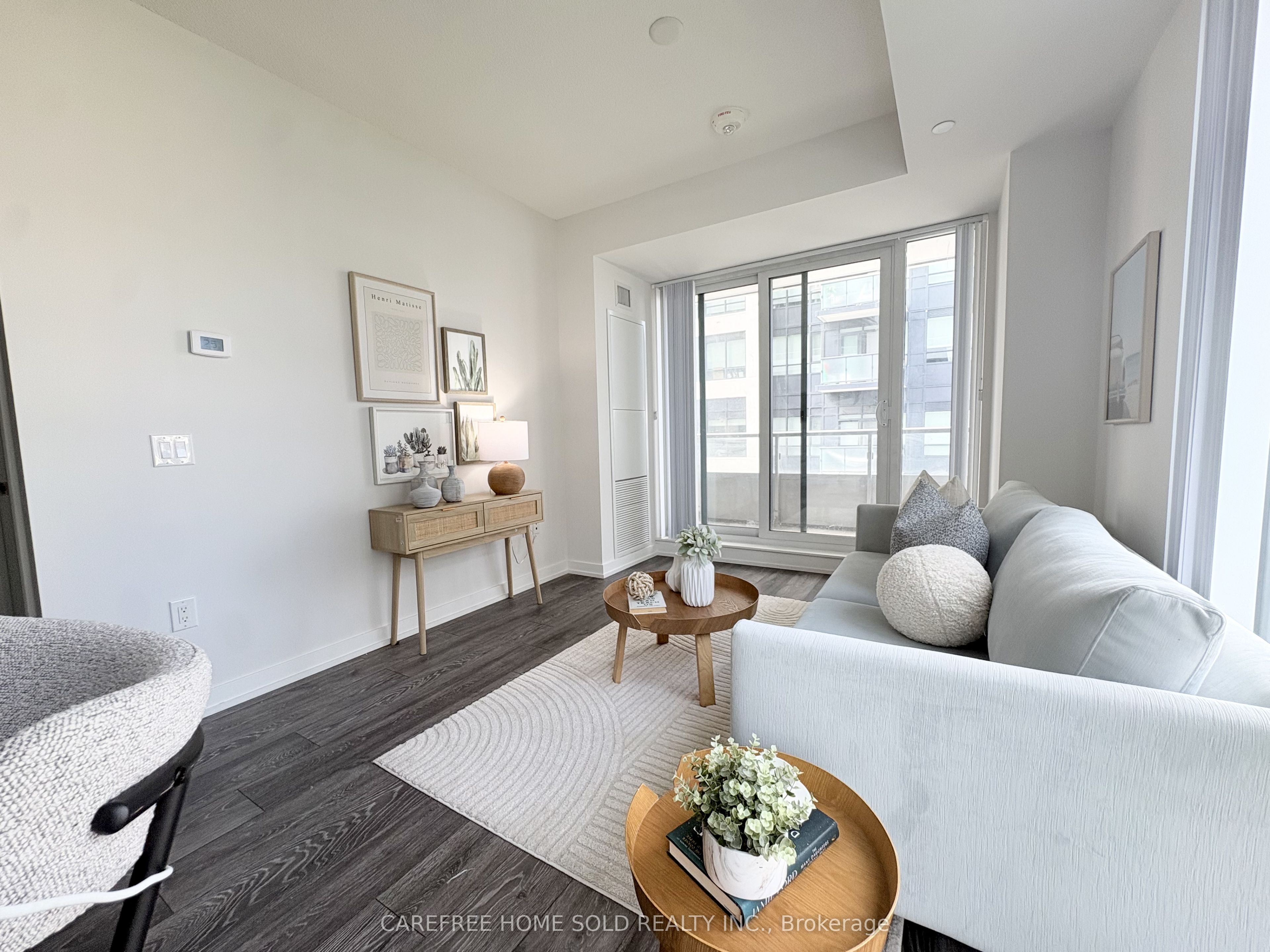 225 Sumach Street 711