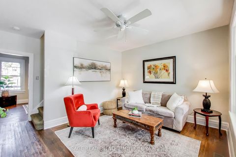 28 Aldwych Avenue Toronto ON M4J 1X2