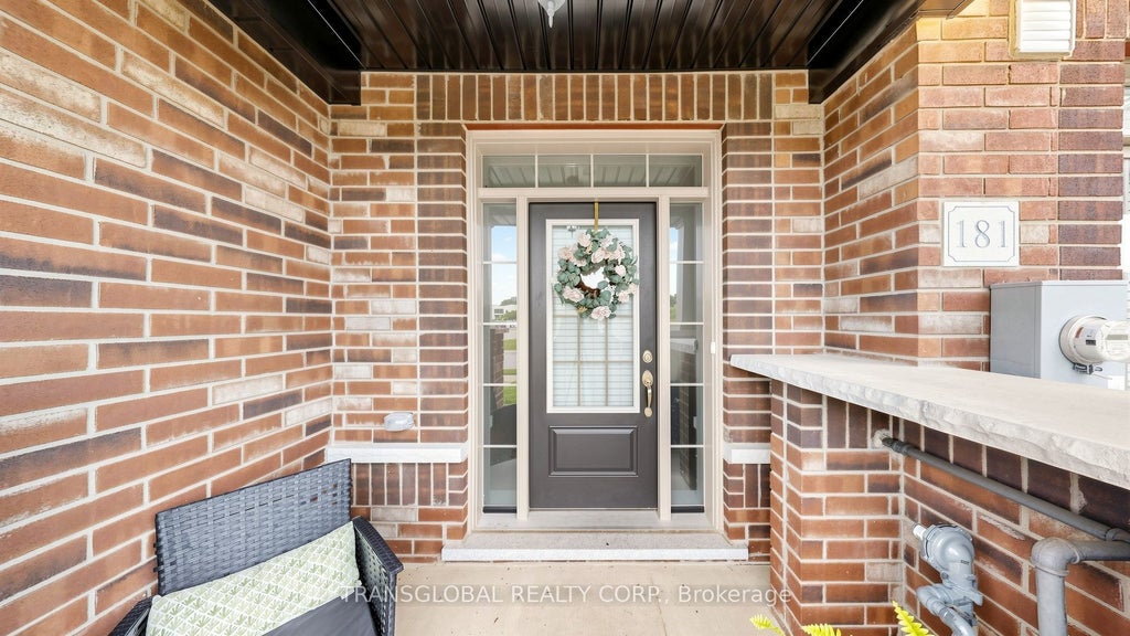 Photo of 181 Beechborough Crescent, East Gwillimbury, ON L9N 0L6 (MLS # N13712586)