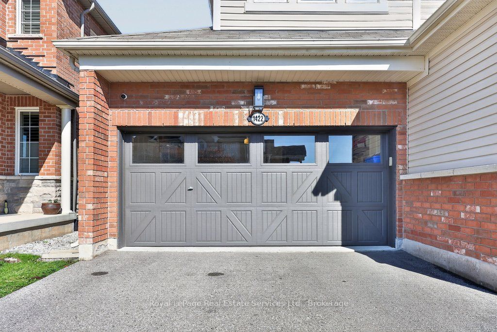 Photo of 1422 Orr Terrace, Milton, ON L9T 7K6 (MLS # W14031870)
