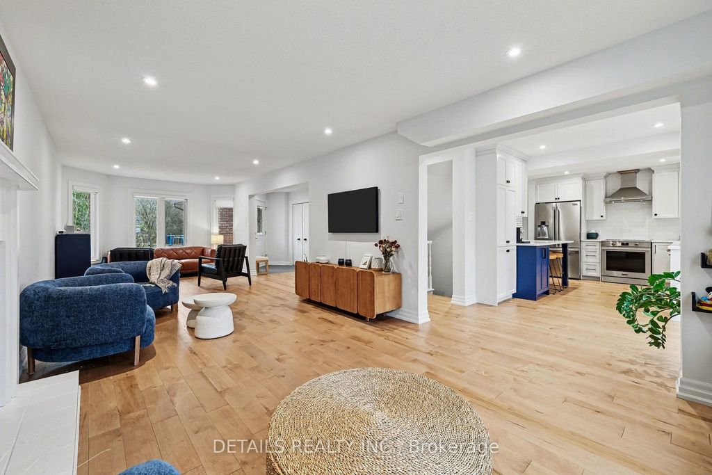 Photo of 1234 Matheson Road, Cyrville - Carson Grove - Pineview, ON K1J 1A7 (MLS # X13075412)