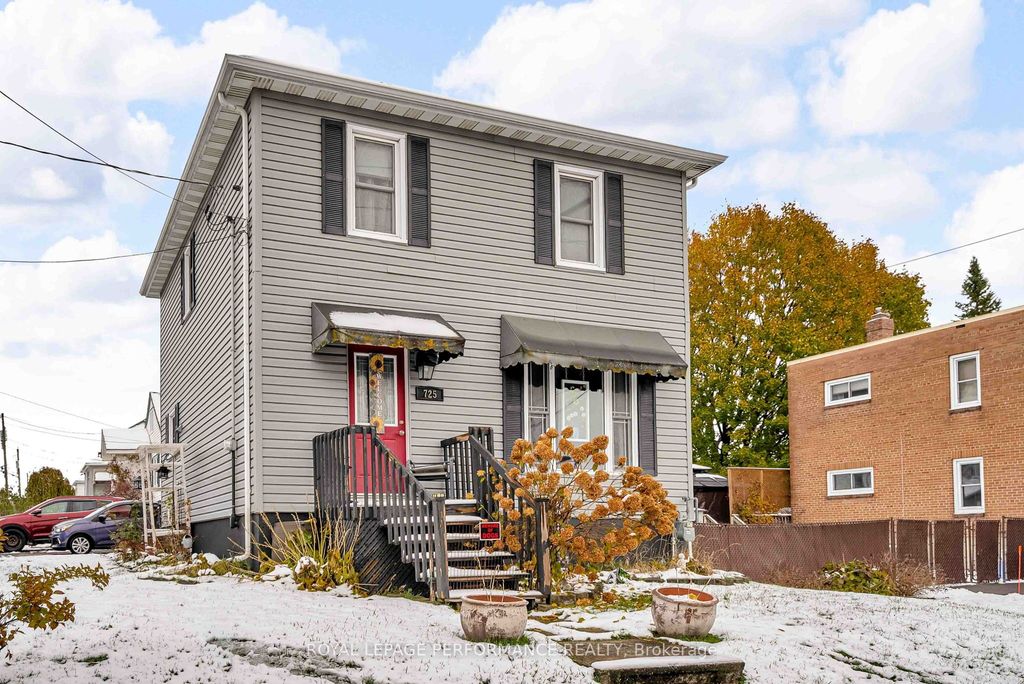 Photo of 725 Gloucester Street N, Cornwall, ON K6H 3X9 (MLS # X12548174)