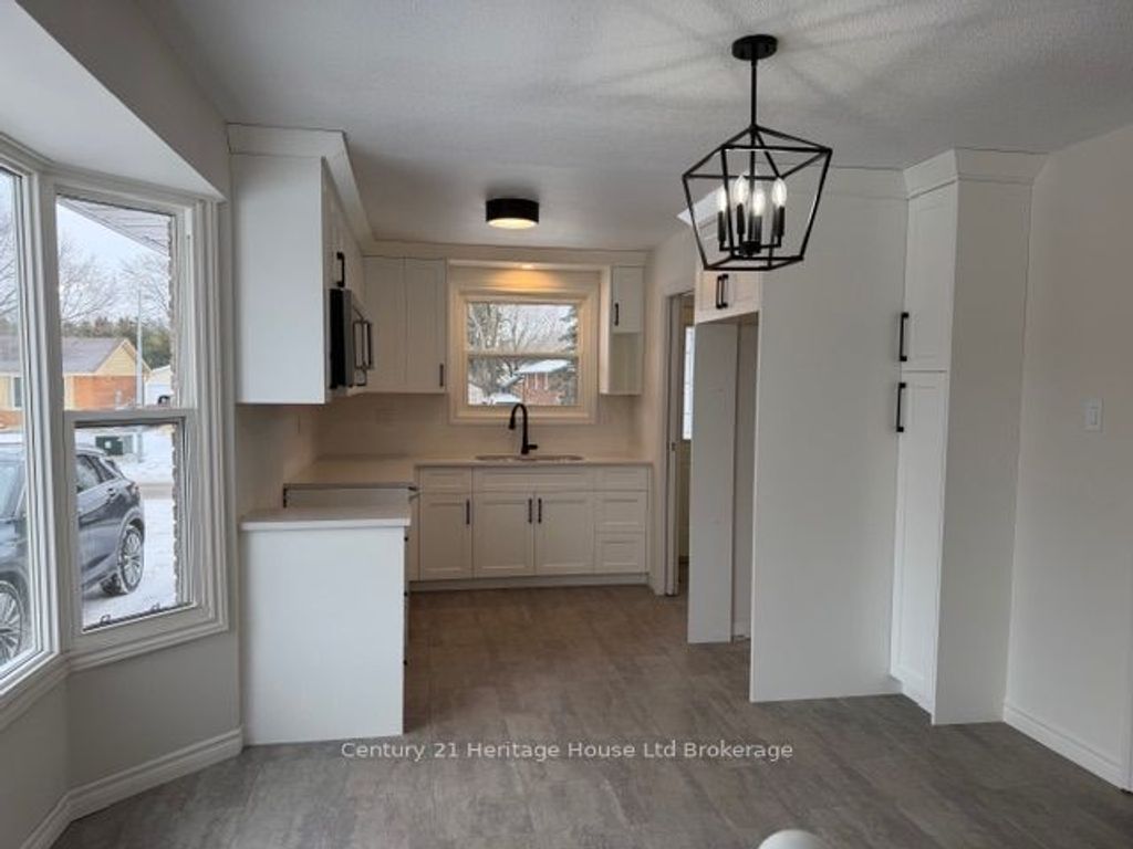 Photo of 55 Denrich Avenue, Tillsonburg, ON N4G 4X6 (MLS # X12653334)