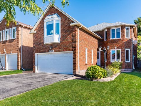 6439 Osprey Boulevard Mississauga ON L5N 6E4