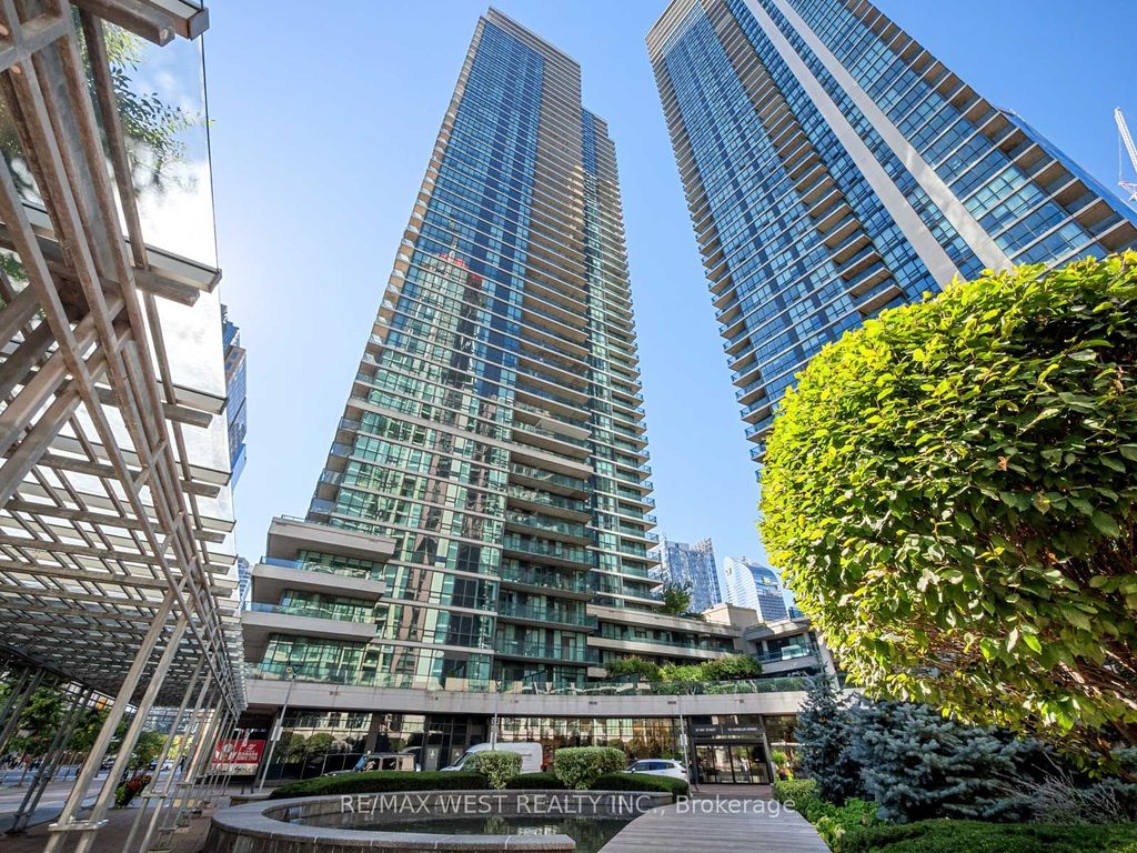 Photo of 33 Bay Street #3104, Toronto, ON M5J 2Z3 (MLS # C12443423)