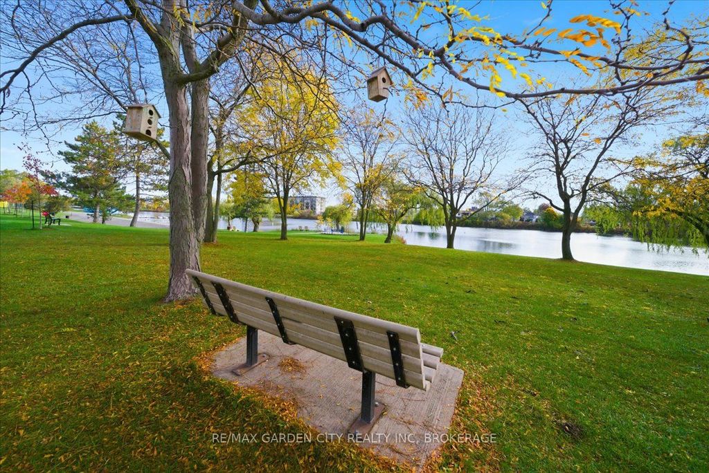 Photo of 330 PRINCE CHARLES Drive #1402, Welland, ON L3C 7B3 (MLS # X12483027)