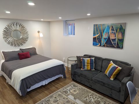 6275 Maple Gate Circle Bsmt Mississauga ON L5N 7A7