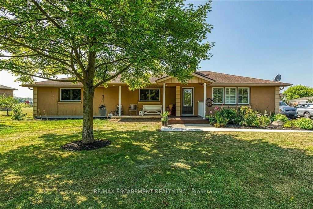 Photo of 982 HIGHLAND Road E, Hamilton, ON L8J 3G9 (MLS # X12649278)