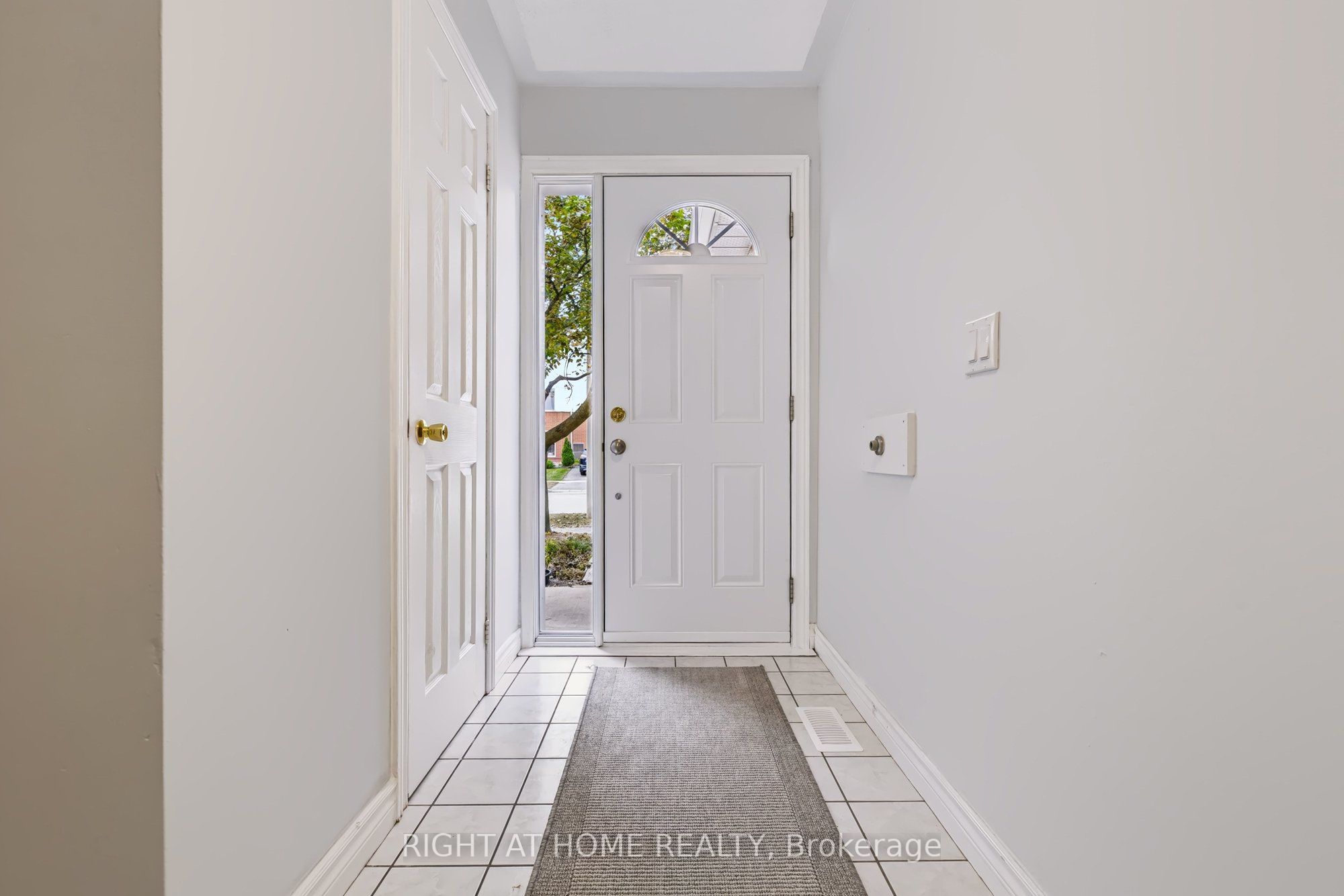 77 Stewart Maclaren Road
