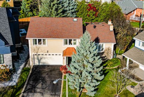 17 Clay Court Toronto ON M9A 4S2