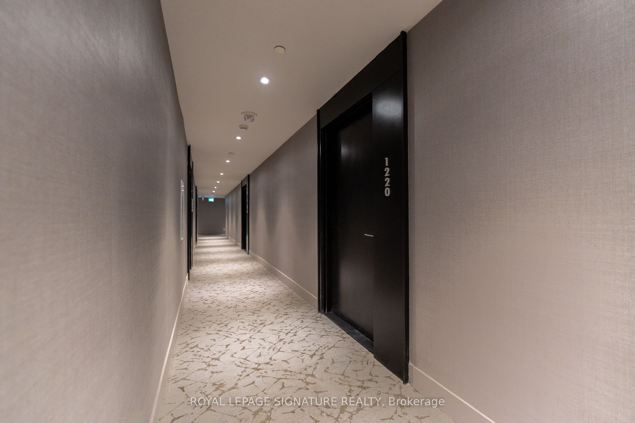 270 Dufferin Street 1220