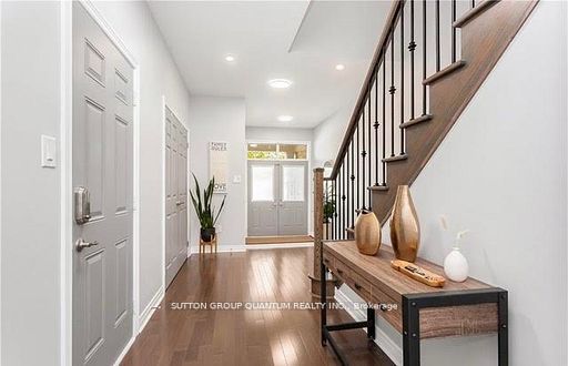 3038 Hibiscus Gardens