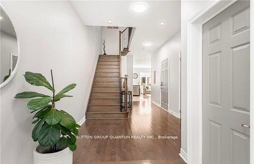 3038 Hibiscus Gardens