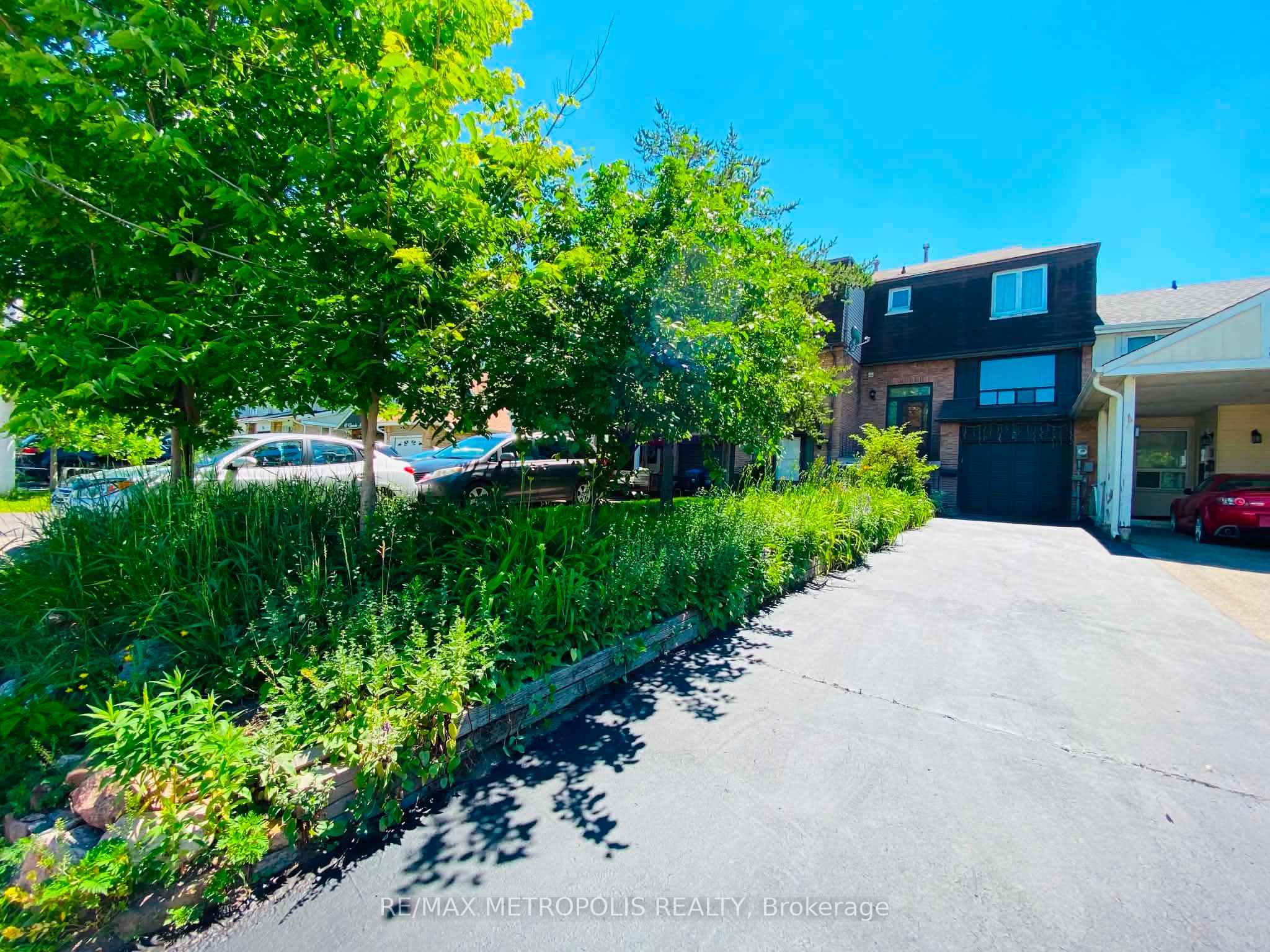 85 Elmvale Avenue
