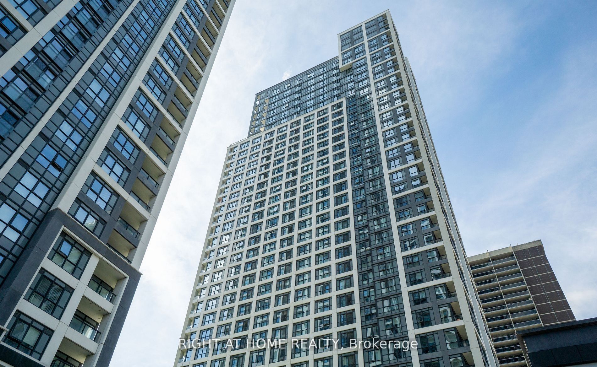 9 Mabelle Avenue 1622