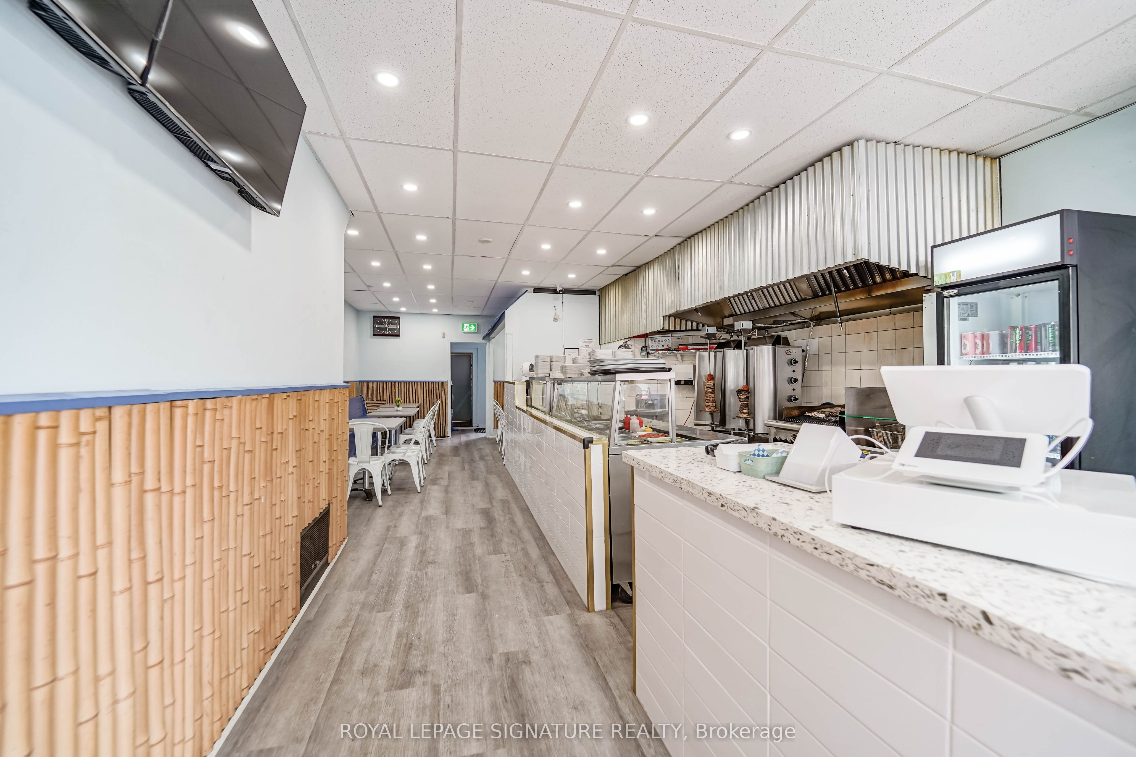 1004 Kingston Road
