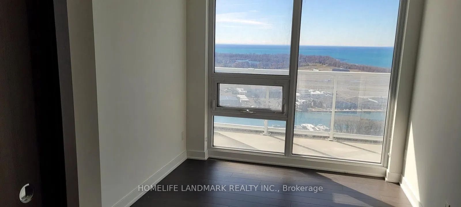 17 Bathurst Street 4502