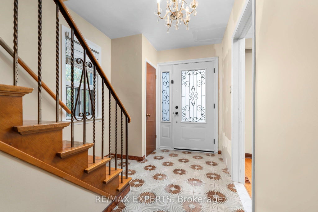 Photo of 2 Donofree Road, Toronto, ON M6L 2P5 (MLS # W13840932)