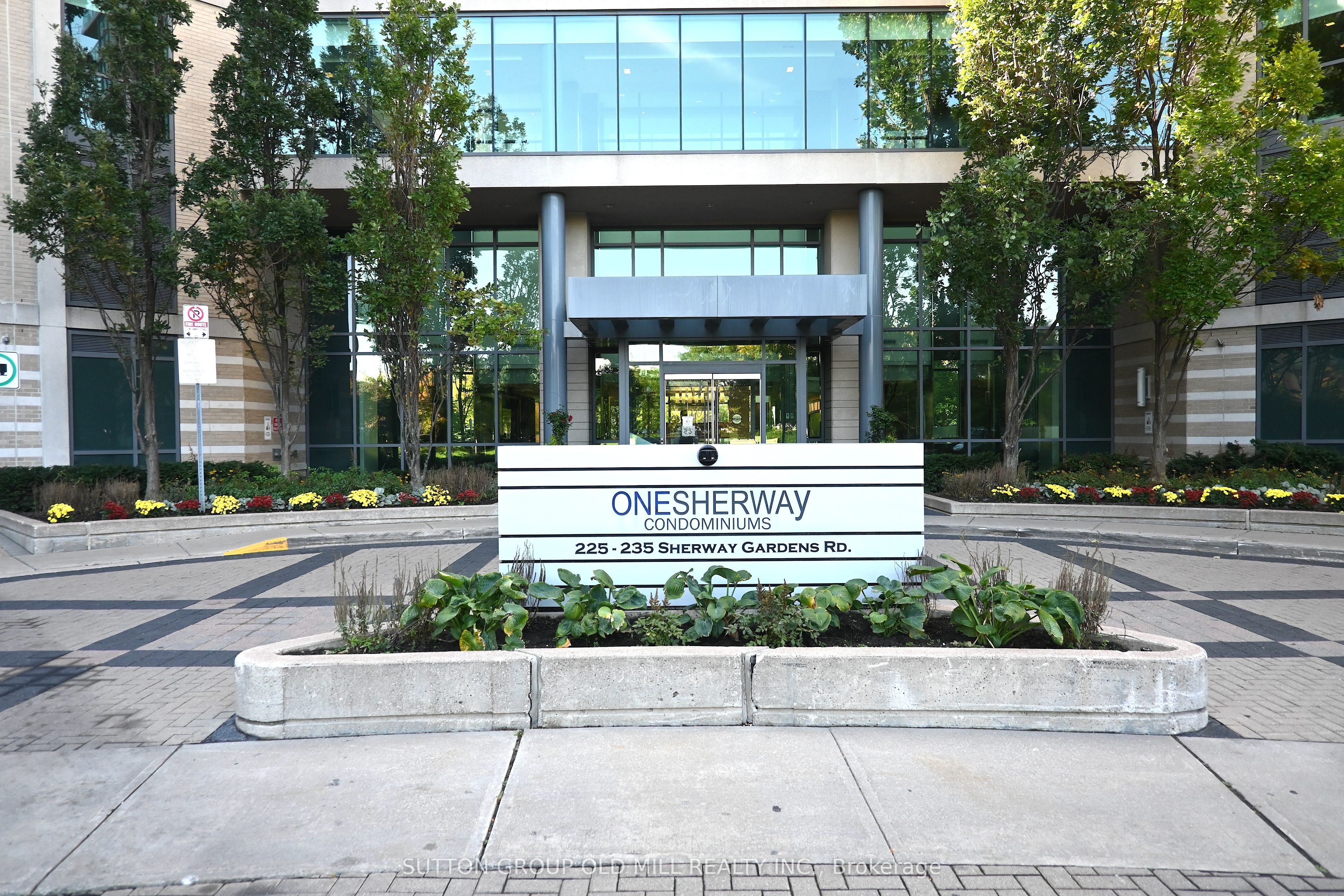 235 Sherway Gardens Road 305