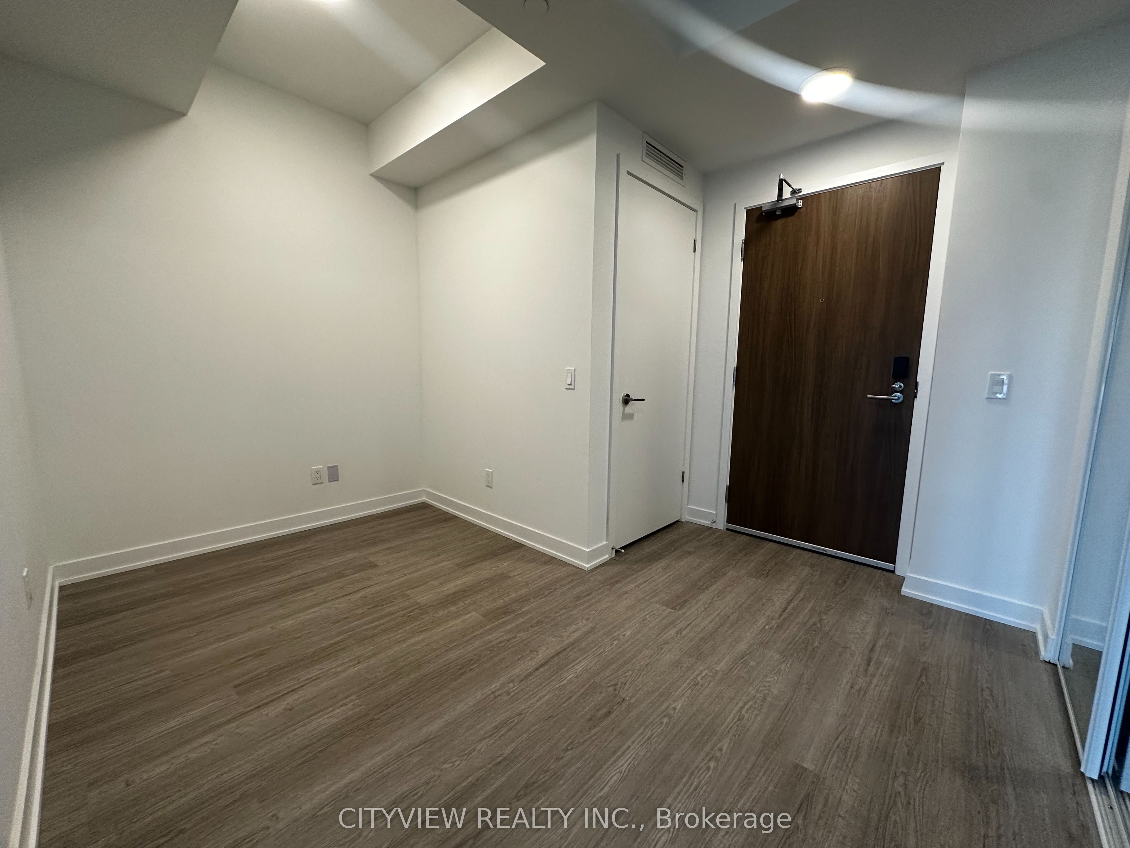 8188 Yonge Street 233