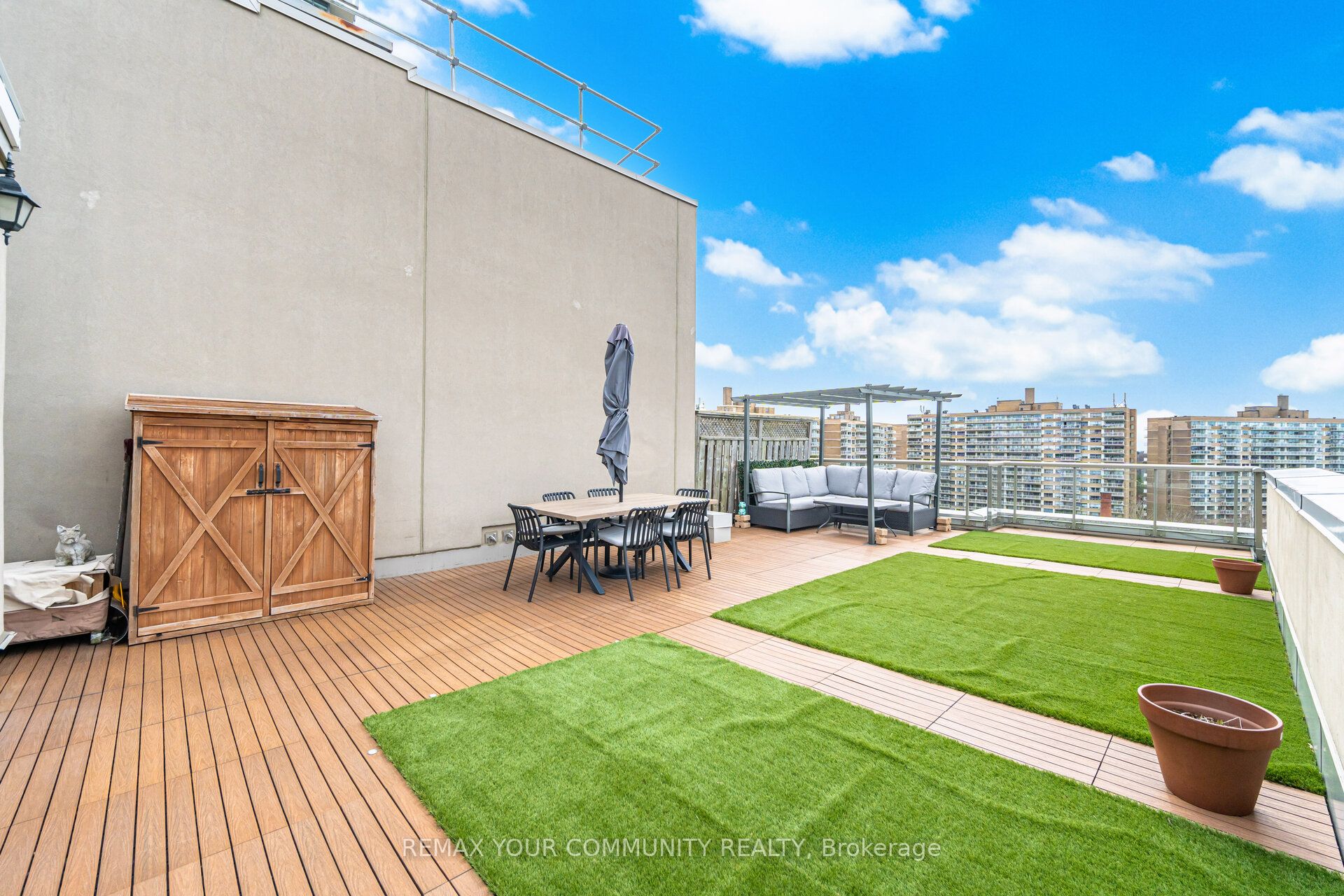 18 Merton Street PH1114