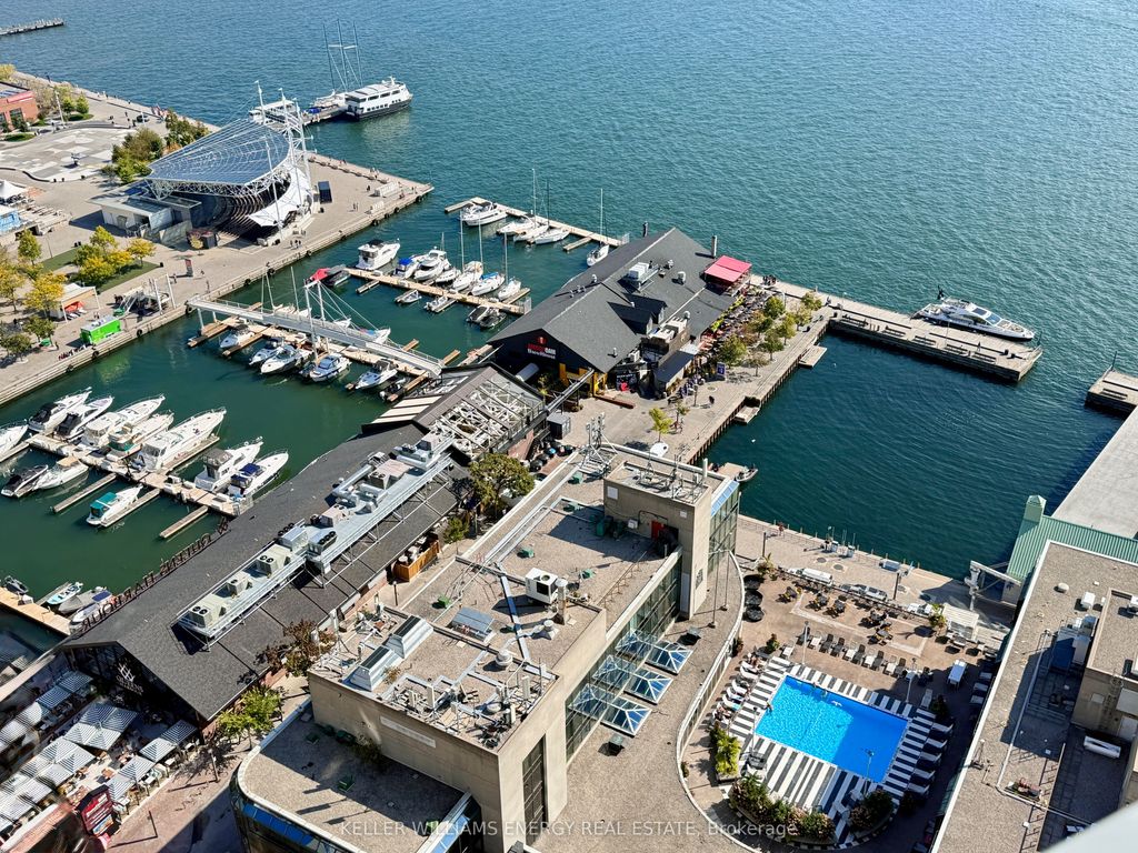 Photo of 270 Queens Quay W #704, Toronto, ON M5J 2N4 (MLS # C12428096)