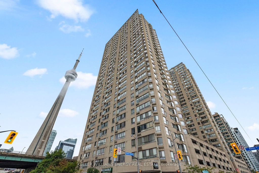 Photo of 270 Queens Quay W #704, Toronto, ON M5J 2N4 (MLS # C12428096)