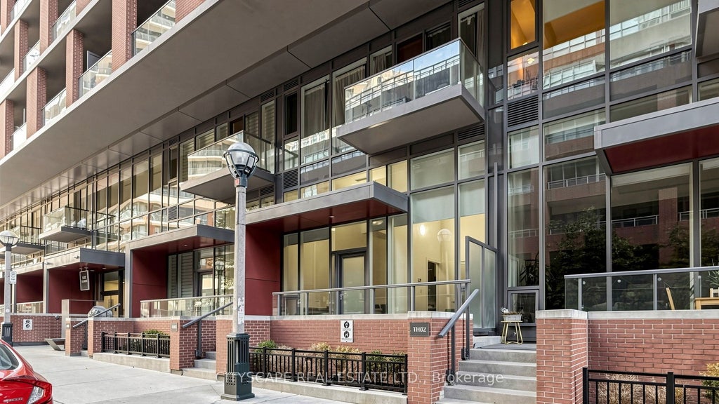 Photo of 20 Bruyeres Mews #Th03, Toronto, ON M5V 0G8 (MLS # C14124154)