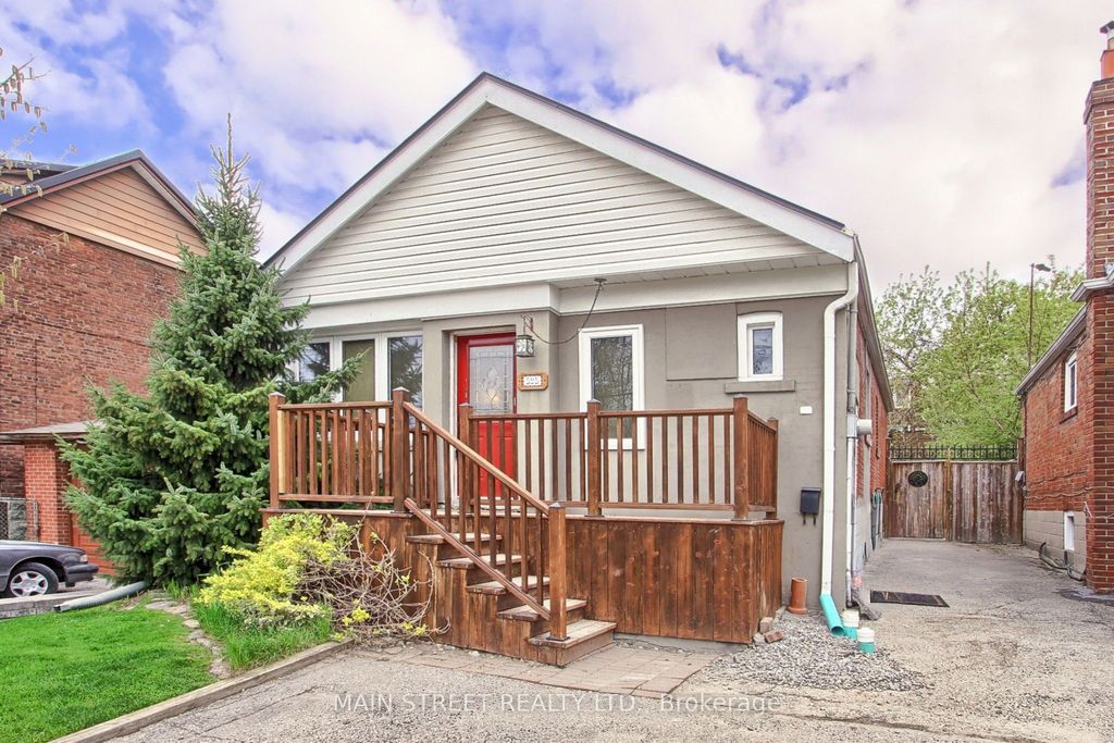 Photo of 595 Northcliffe Boulevard, Toronto, ON M6E 3L6 (MLS # C13089858)