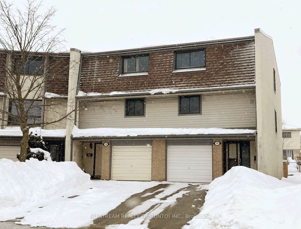 Photo of 16 Ashton Crescent #16, Brampton, ON L6S 3J9 (MLS # W12768308)