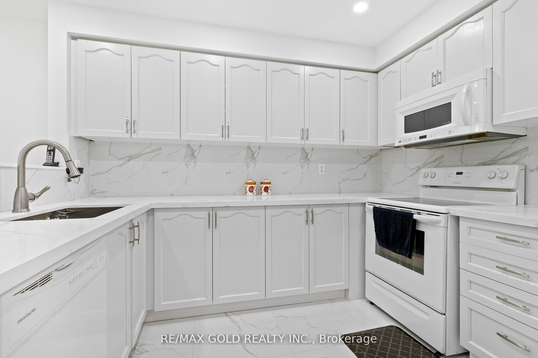 40 Blue Spruce Street