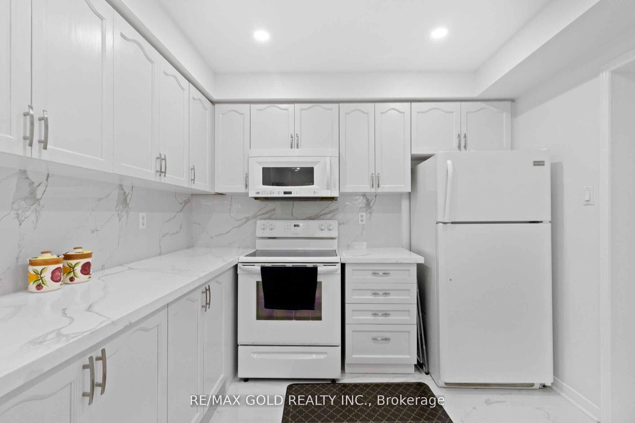 40 Blue Spruce Street