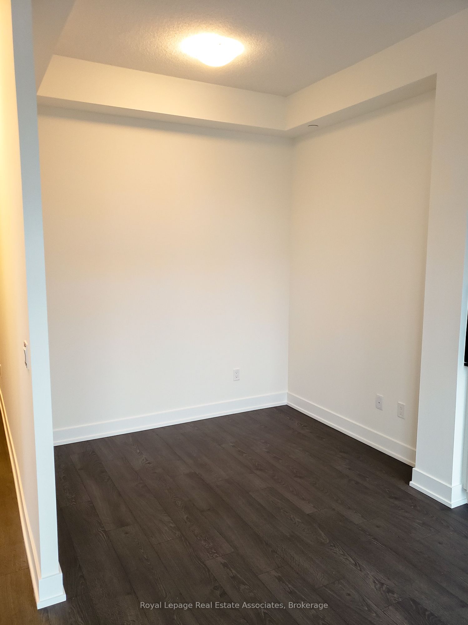 9 Mabelle Avenue 2925