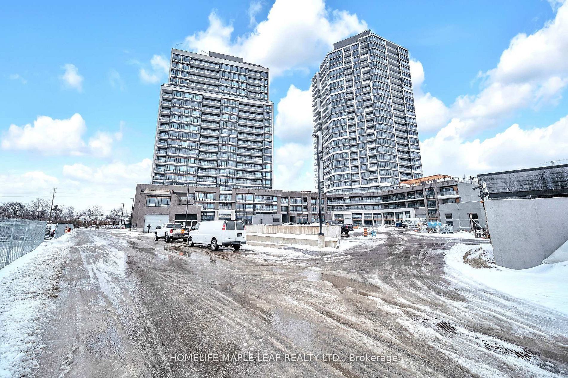 8010 Derry Road 1402