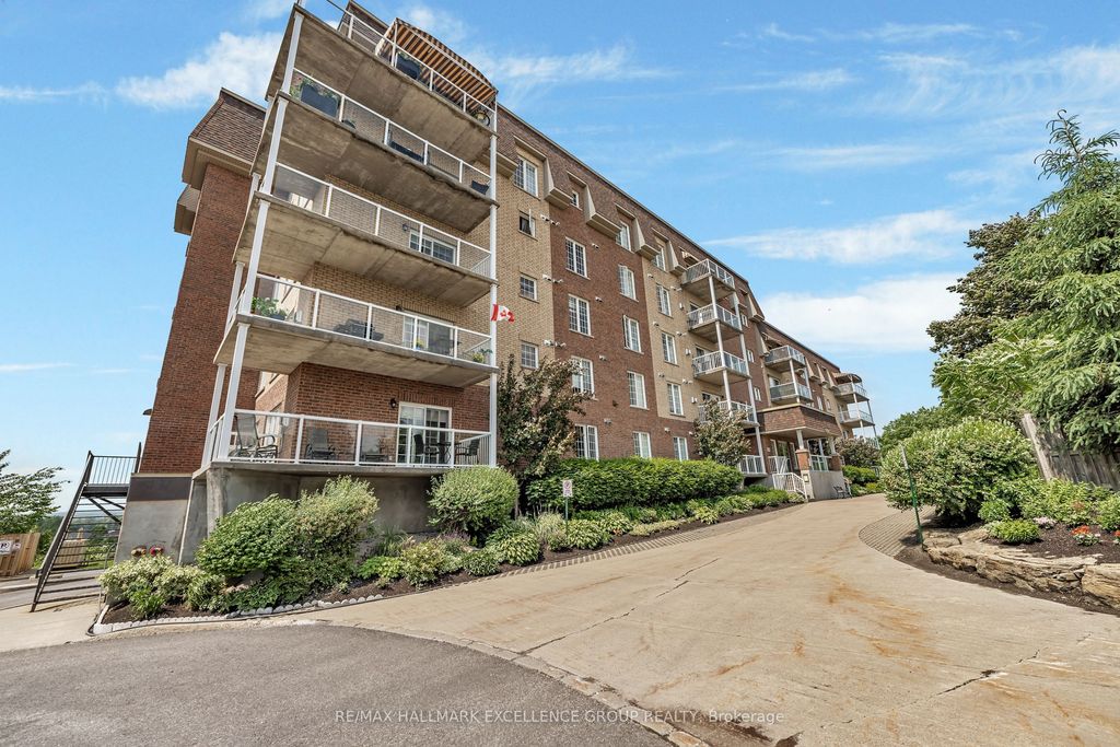 Photo of 2360 Albert Street #107, Clarence-Rockland, ON K4K 0C4 (MLS # X12457586)