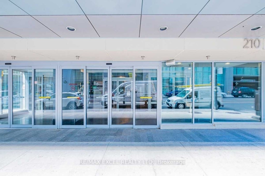 Photo of 210 Victoria Street #2108, Toronto, ON M5B 2R3 (MLS # C13726076)