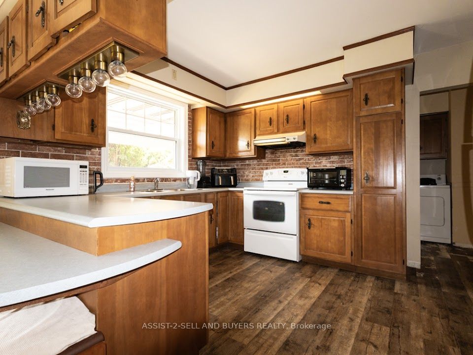 11 Moulinette Road W
