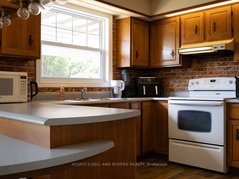 11 Moulinette Road W