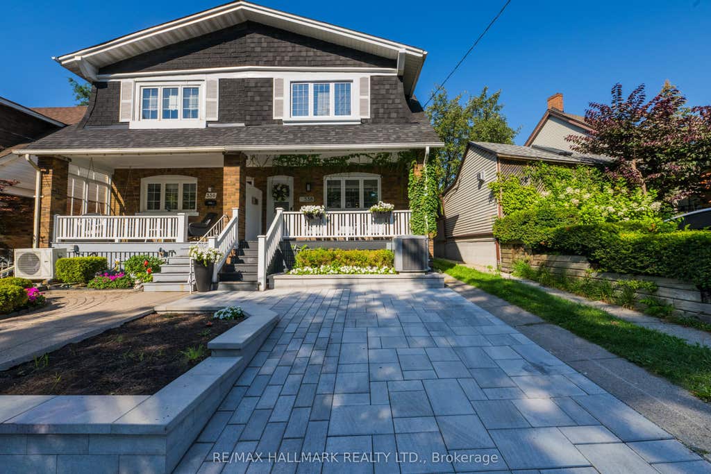 Photo of 338 Kenilworth Avenue, Toronto, ON M4L 3S8 (MLS # E13672102)