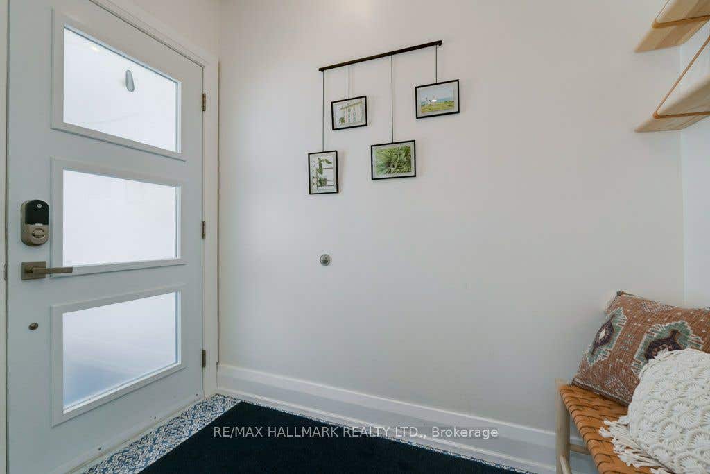 Photo of 338 Kenilworth Avenue, Toronto, ON M4L 3S8 (MLS # E13672102)