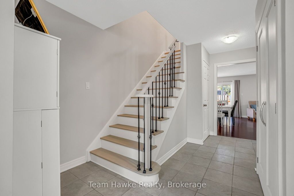 Photo of 15 White Boulevard, Vaughan, ON L4J 5Z4 (MLS # N13026932)