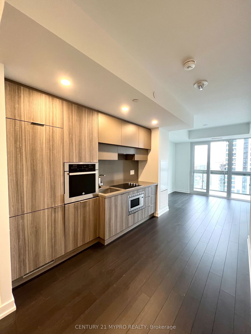 Photo of 39 Roehampton Avenue #1501, Toronto, ON M4P 1P9 (MLS # C12845118)