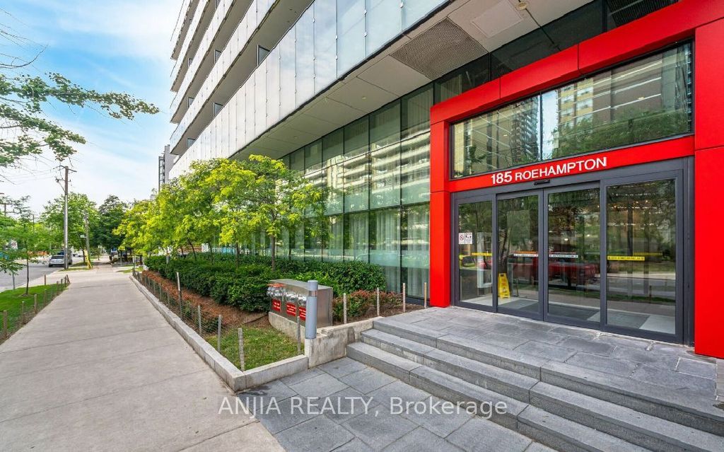 Photo of 185 Roehampton Avenue #312, Toronto, ON M4P 0C6 (MLS # C12874162)