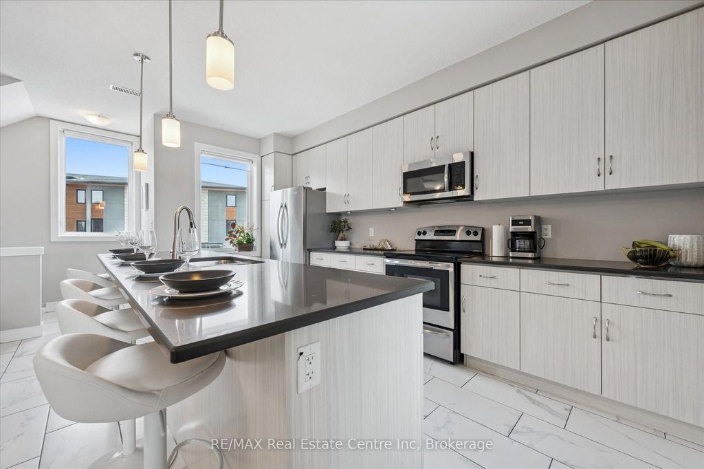 Photo of 32 ARKELL Road #7, Guelph, ON N1L 0L4 (MLS # X12816384)