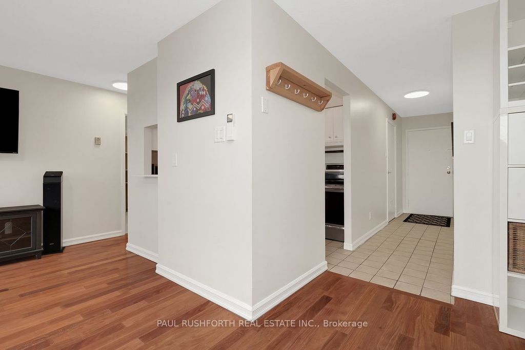Photo of 222 Guigues Avenue #601, Lower Town - Sandy Hill, ON K1N 5J2 (MLS # X13078334)